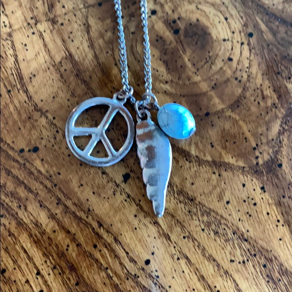 ☮️ 😇 Peace, Angel wing & turquoise bead necklace